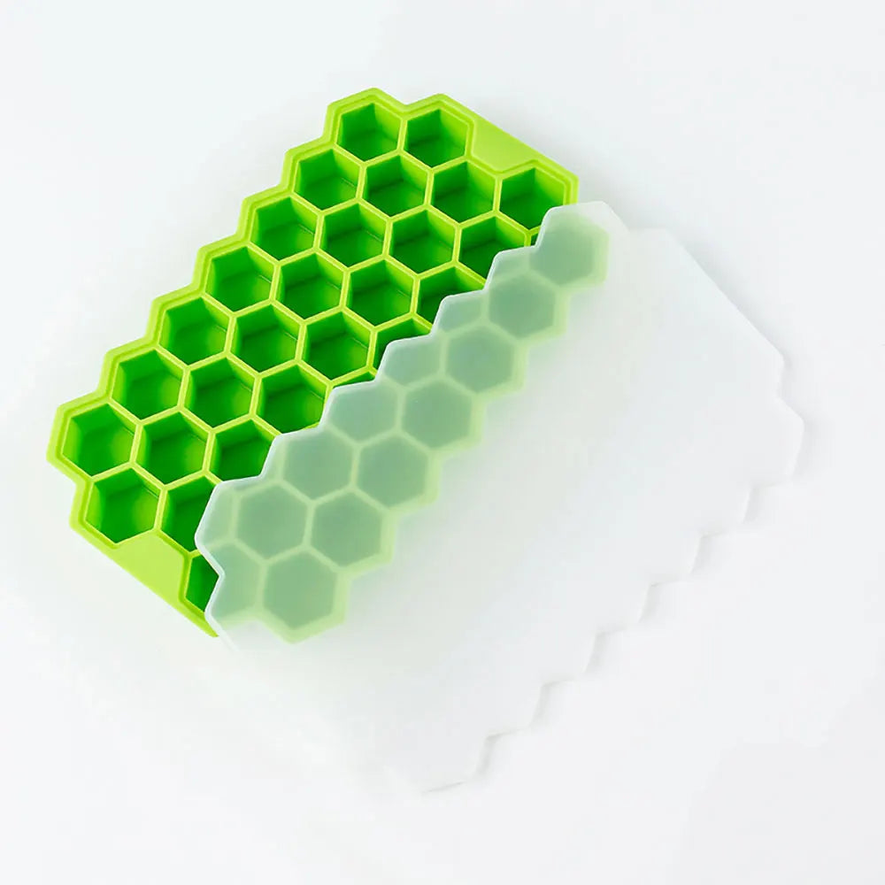 Honeycomb Silicone Ice Cube Tray with Lid – 37 Cavities
