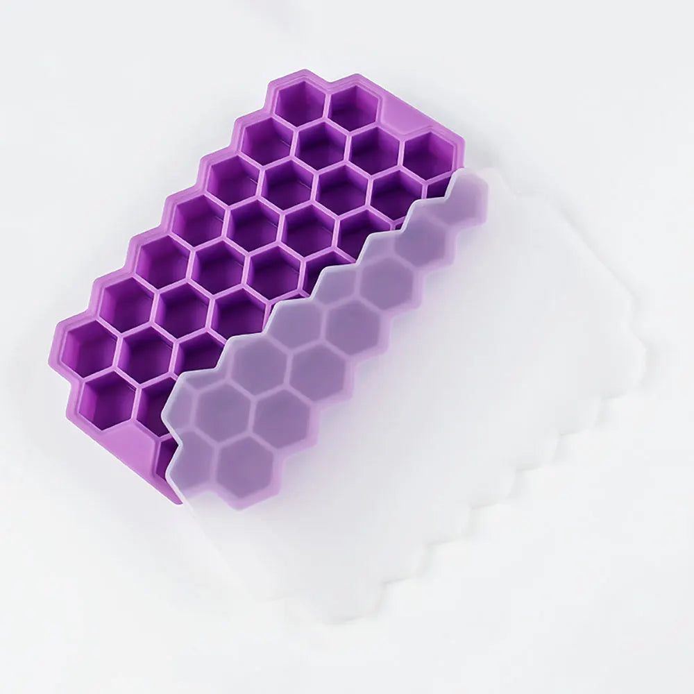Honeycomb Silicone Ice Cube Tray with Lid – 37 Cavities